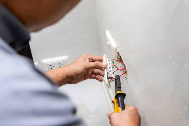 Best Commercial Electrician Services  in South Elgin, IL